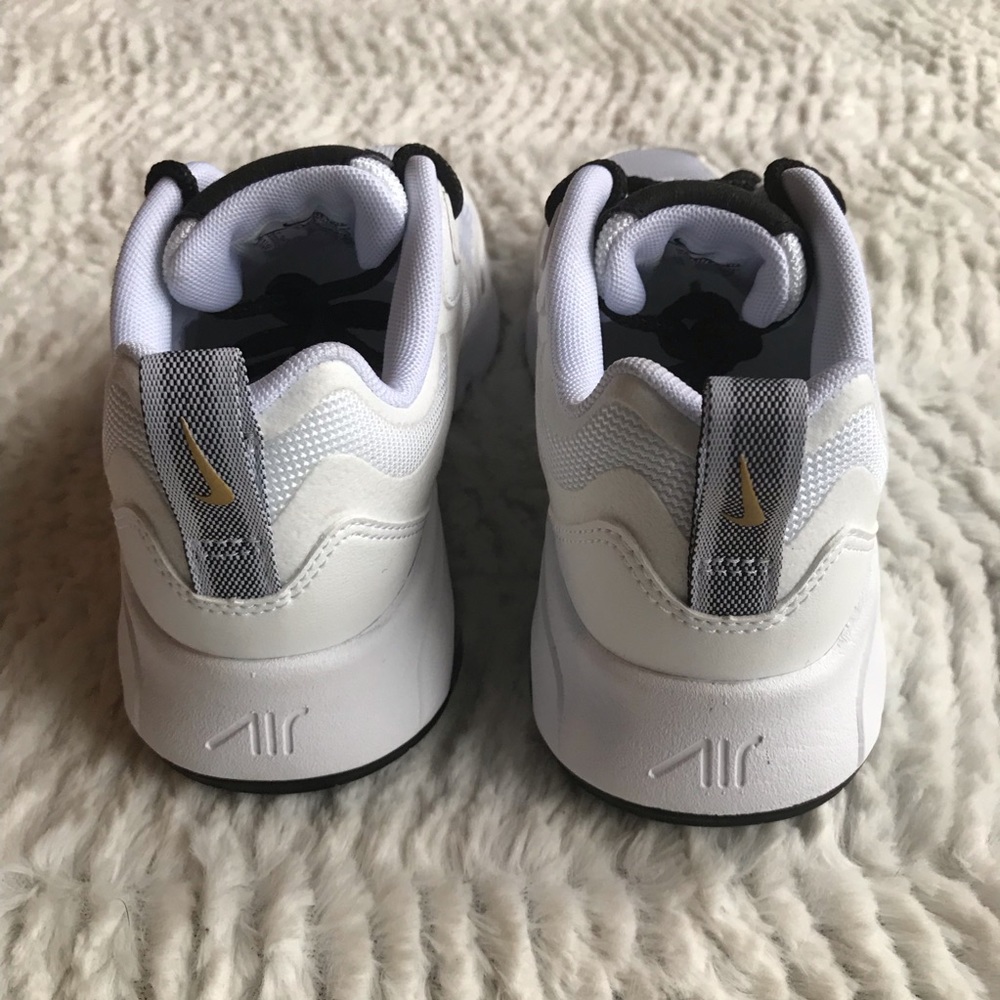 Nike Air Max 200 White Women’s size 5 sneakers - Picture 4 of 8